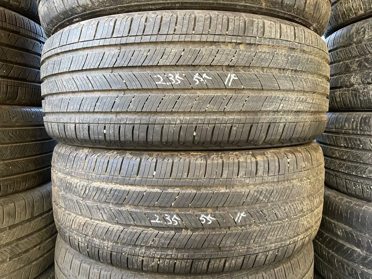 235/55R19 중고타이어